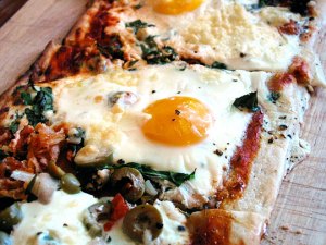 Breakfast pizza
